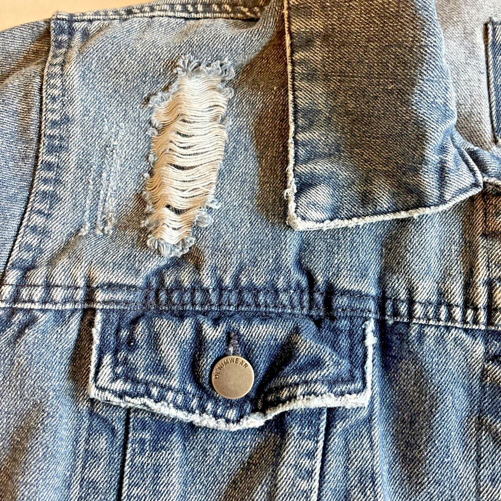 Women’s 1X Denim Jacket Blue Jean Distressed Button Pockets Vintage Charm Staple - Picture 4 of 13